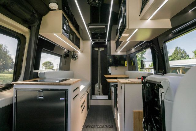 Used 2025 Mercedes-Benz Sprinter 2500 image 73