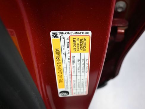 Used 2022 Chevrolet Equinox RS w/ RS Leather Package FWD image 9