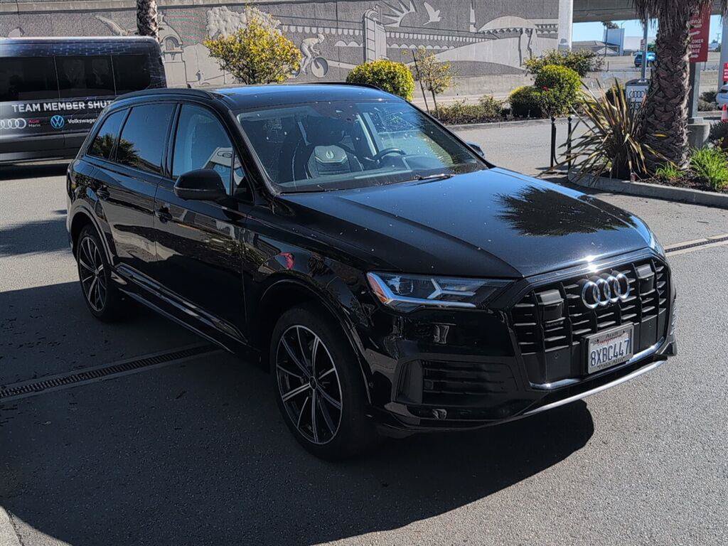 Used 2021 Audi Q7 3.0T Premium Plus w/ Executive Package AWD/4WD image 4