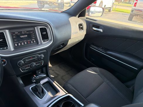 Used 2022 Dodge Charger SXT RWD image 29