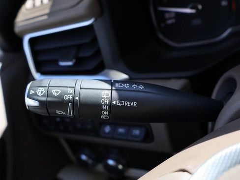 Used 2021 GMC Yukon Denali w/ Denali Premium Package image 45