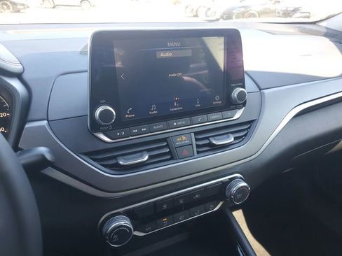 Certified 2025 Nissan Altima 2.5 SR AWD/4WD image 21