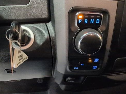 Used 2015 RAM 1500 Express image 20