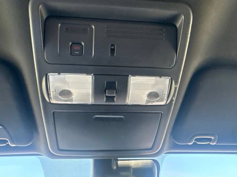 Used 2021 Nissan Titan PRO-4X AWD/4WD image 33