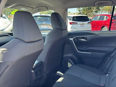 Used 2025 Toyota RAV4 XLE FWD image 24