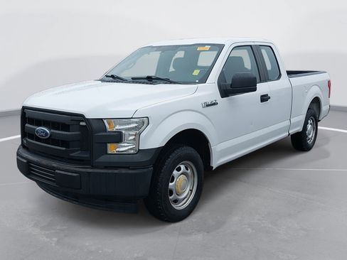 Used 2017 Ford F150 XL w/ Equipment Group 101A Mid image 1