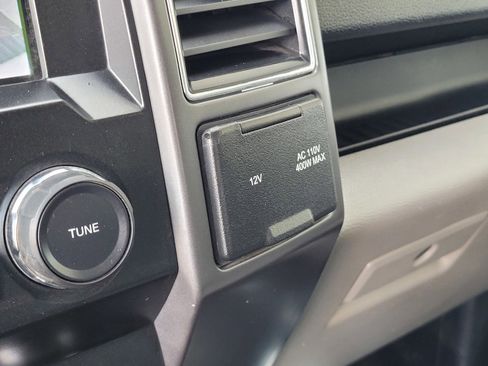 Used 2020 Ford F150 XLT w/ Trailer Tow Package image 26