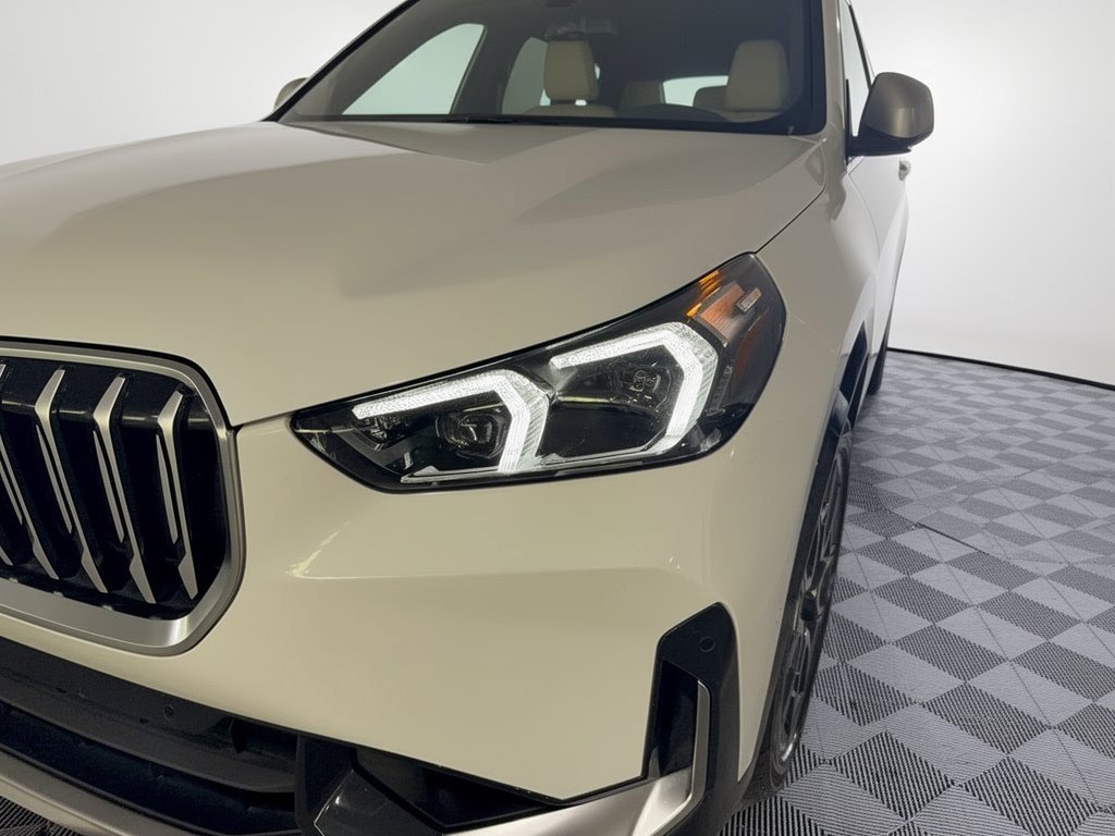 Certified 2023 BMW X1 xDrive28i w/ Premium Package AWD/4WD image 9