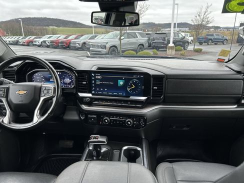 Used 2023 Chevrolet Silverado 1500 LTZ image 18