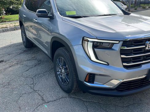 New 2026 GMC Acadia Elevation image 2