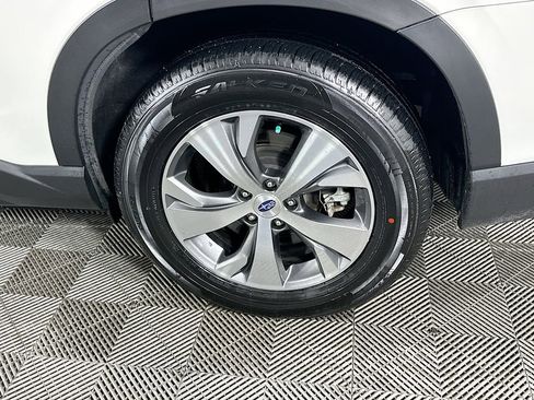 Certified 2023 Subaru Ascent Premium w/ Convenience Package image 39