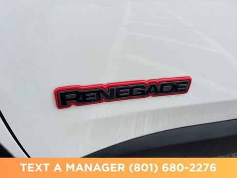 Used 2022 Jeep Renegade Trailhawk w/ Trailer Tow Group AWD/4WD image 10