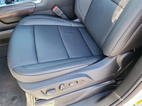 New 2026 GMC Sierra 1500 SLT w/ SLT Premium Plus Package image 19