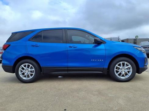Used 2024 Chevrolet Equinox LS image 4