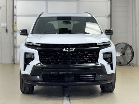 New 2026 Chevrolet Traverse RS image 2
