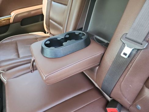 Used 2015 Chevrolet Silverado 2500 High Country w/ High Country Premium Package AWD/4WD image 33