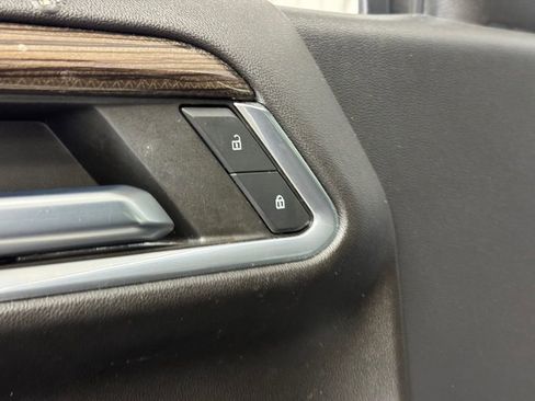 Used 2023 Chevrolet Silverado 1500 LT w/ Protection Package image 8