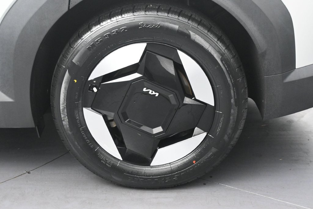 Used 2024 Kia EV9 Light RWD image 39