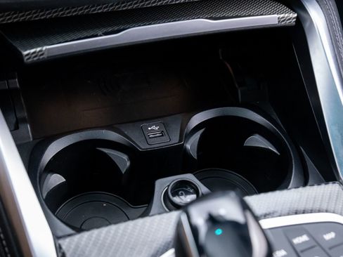 Used 2021 BMW M440i Convertible w/ Premium Package image 27