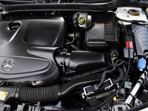 Used 2019 Mercedes-Benz CLA 250 4MATIC image 51