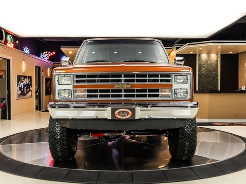 Used 1987 Chevrolet C/K Truck 2500 image 8