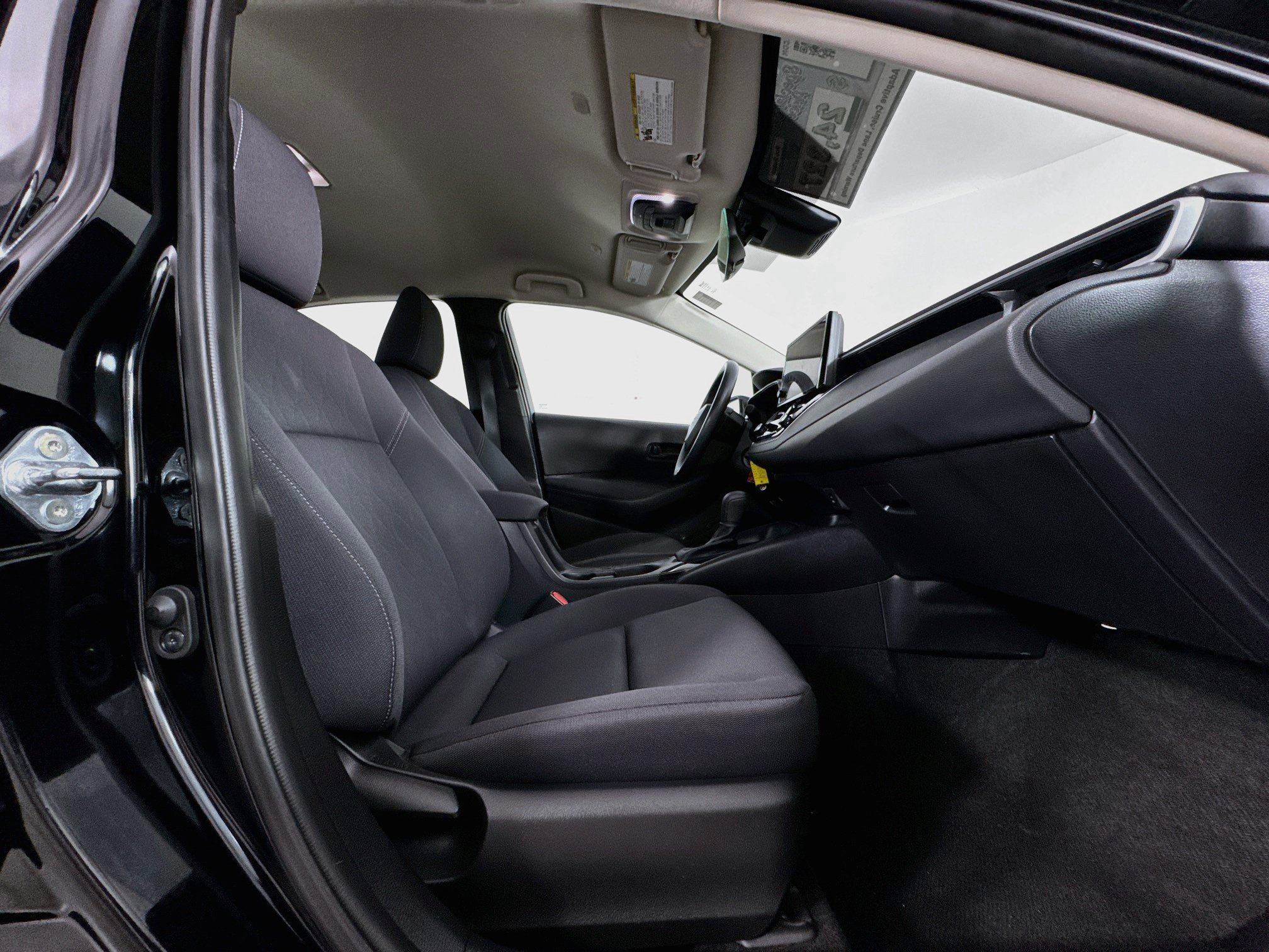 Certified 2024 Toyota Corolla LE FWD image 27
