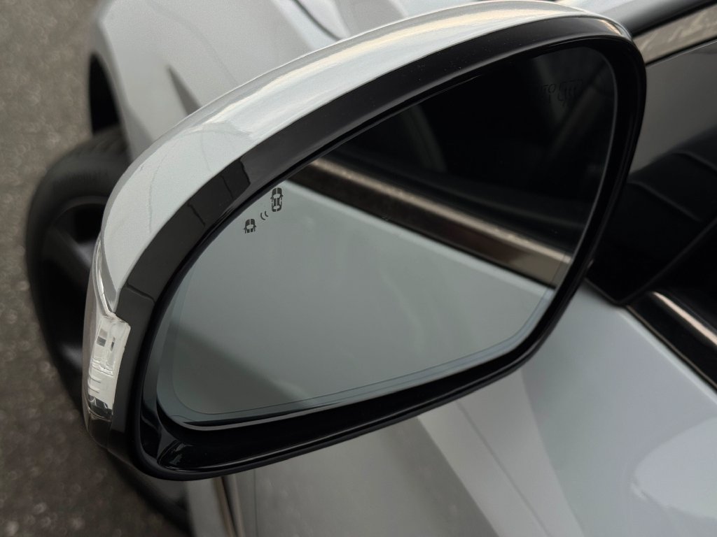 Used 2019 Genesis G70 2.0T Advanced w/ Sport Package AWD/4WD image 27