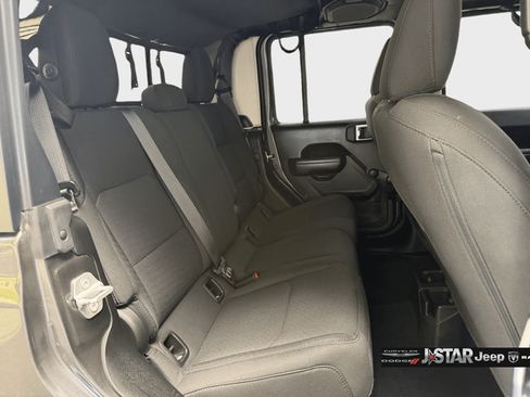 Used 2023 Jeep Gladiator Sport AWD/4WD image 20