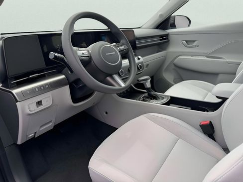 Used 2026 Hyundai Kona SE image 14