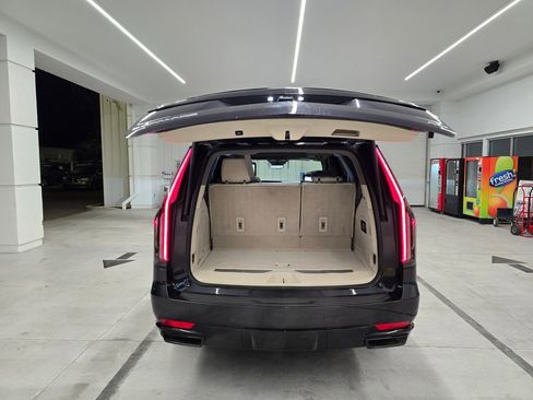 Used 2023 Cadillac Escalade Sport Platinum AWD/4WD image 46