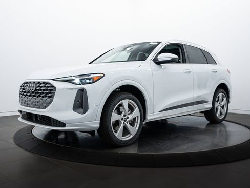 New 2025 Audi Q5 Premium Plus image 4