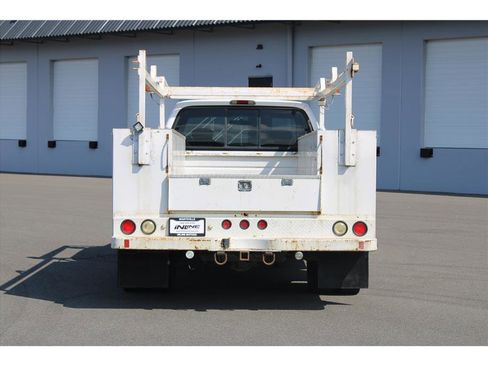 Used 2001 Ford F350 2WD SuperCab DRW Super Duty image 3