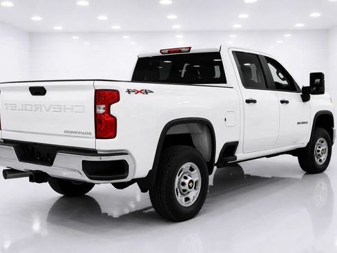 Used 2021 Chevrolet Silverado 2500 W/T w/ WT Convenience Package AWD/4WD image 5