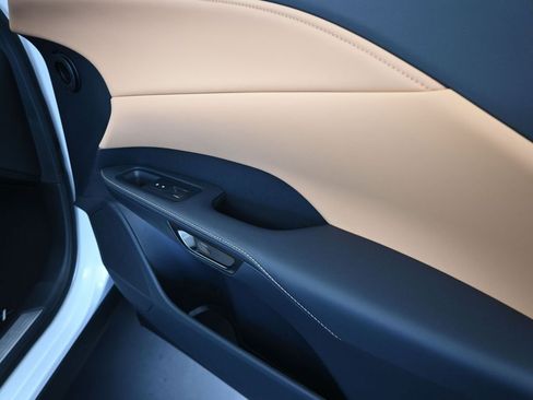 New 2026 Lexus RX 350 FWD image 23