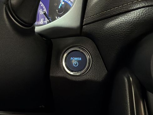 Used 2022 Toyota RAV4 Limited AWD/4WD image 27