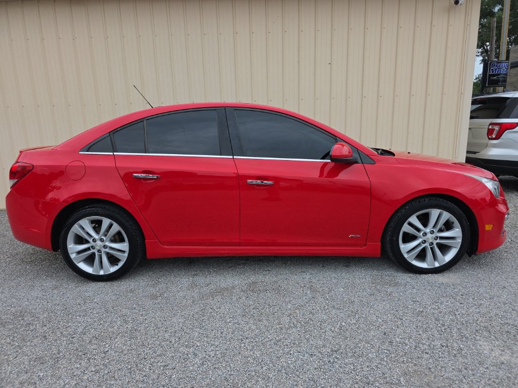 Used 2015 Chevrolet Cruze LTZ w/ Sun, Sound and Sport Package FWD image 4