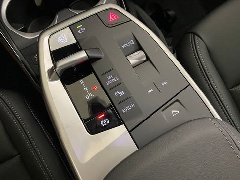 New 2026 BMW X2 xDrive28i w/ Technology Package image 18