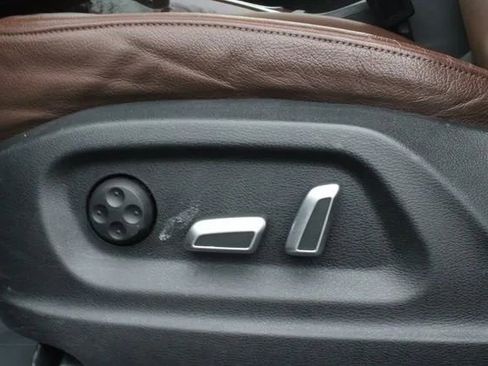 Used 2016 Audi Q5 2.0T Premium image 16