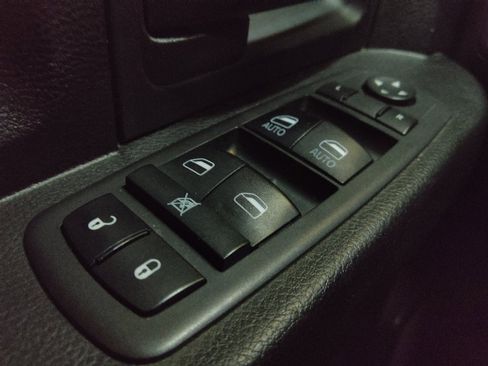 Used 2019 RAM 1500 Tradesman RWD image 27