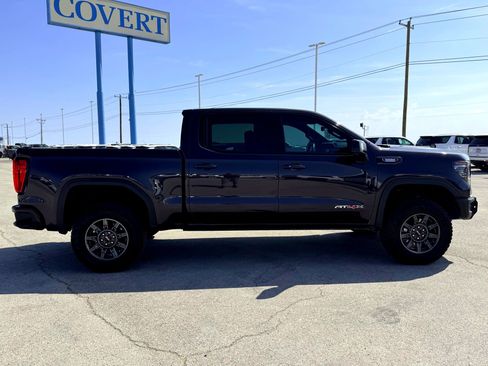 Used 2024 GMC Sierra 1500 AT4X image 6