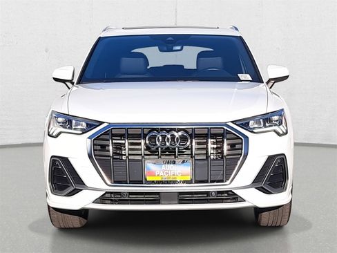 Used 2023 Audi Q3 2.0T Premium image 2