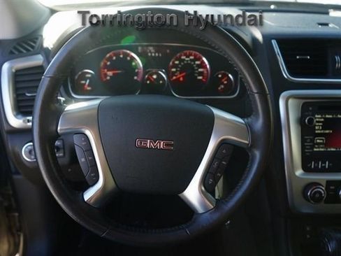 Used 2016 GMC Acadia SLE image 11