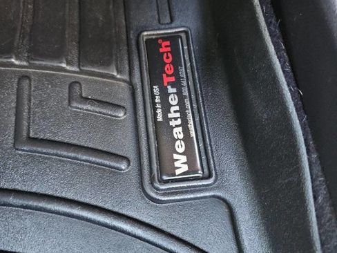 Used 2019 Toyota C-HR XLE image 20