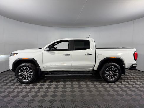 Used 2024 GMC Canyon Denali AWD/4WD image 9