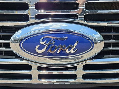 Used 2025 Ford F250 XLT w/ FX4 Off-Road Package AWD/4WD image 29