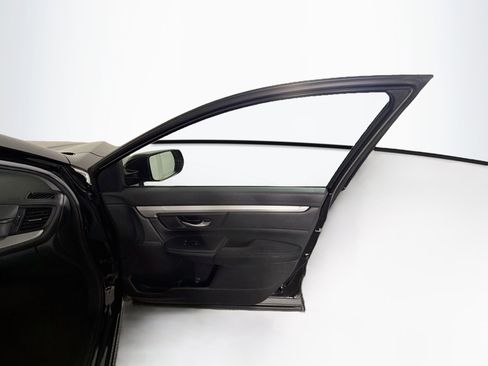 Used 2020 Honda CR-V LX image 30