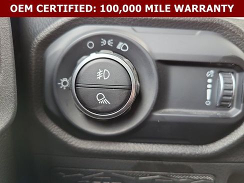 Used 2024 Jeep Gladiator Sport AWD/4WD image 22