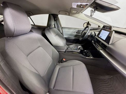 Used 2026 Toyota Prius LE image 29
