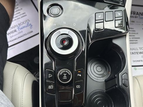 Used 2024 Kia Sportage EX image 26