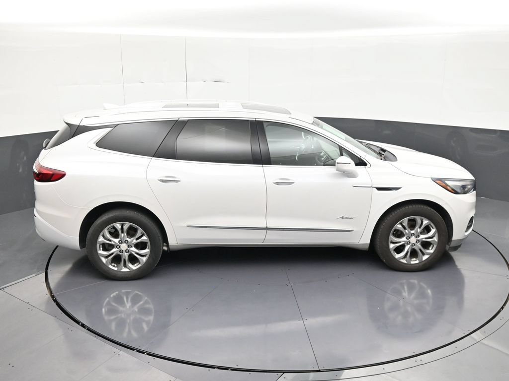Used 2018 Buick Enclave Avenir FWD image 21